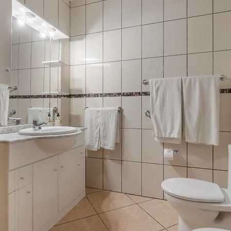 Apartamento Casa Marron