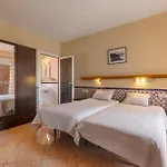 Apartamento Casa Marron